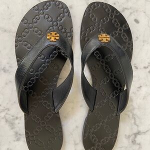 tory burch Thora sandal black leather 9M